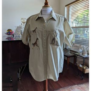 Los Olas by Oved International safari giraffe button up shirt.  SZ L